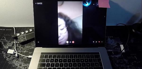  Actriz porno milf española se folla a un fan por webcam (VOL III). Esta madurita sabe sacar bien la leche a distancia.